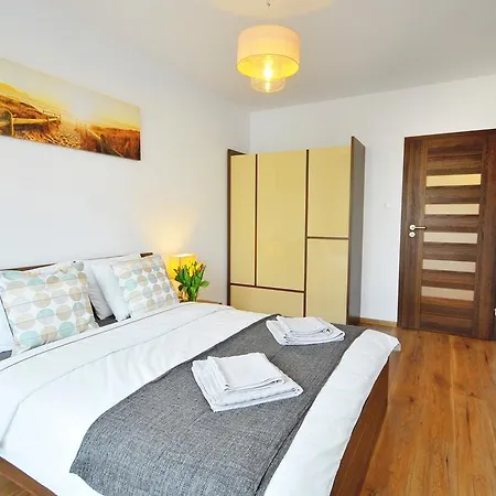Apartamentyprzymorzu Solna 201 - W Centrum Blisko Morza Apartment