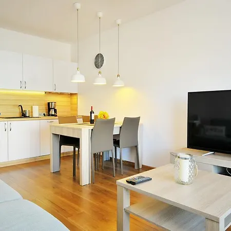 Apartamentyprzymorzu Solna 201 - W Centrum Blisko Morza Daire *