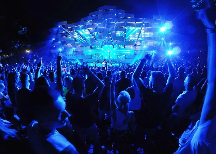 Apartamentyprzymorzu Solna 201 - W Centrum Blisko Morza *